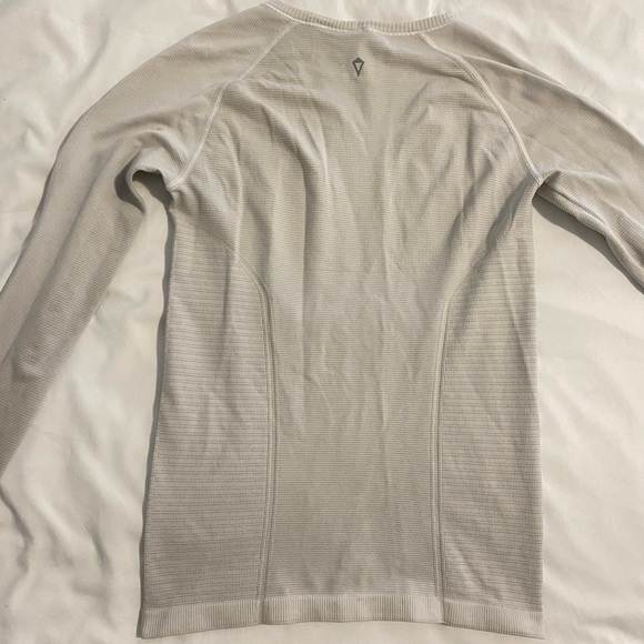 Ivivva Fly Tech long sleeve - Picture 2 of 3